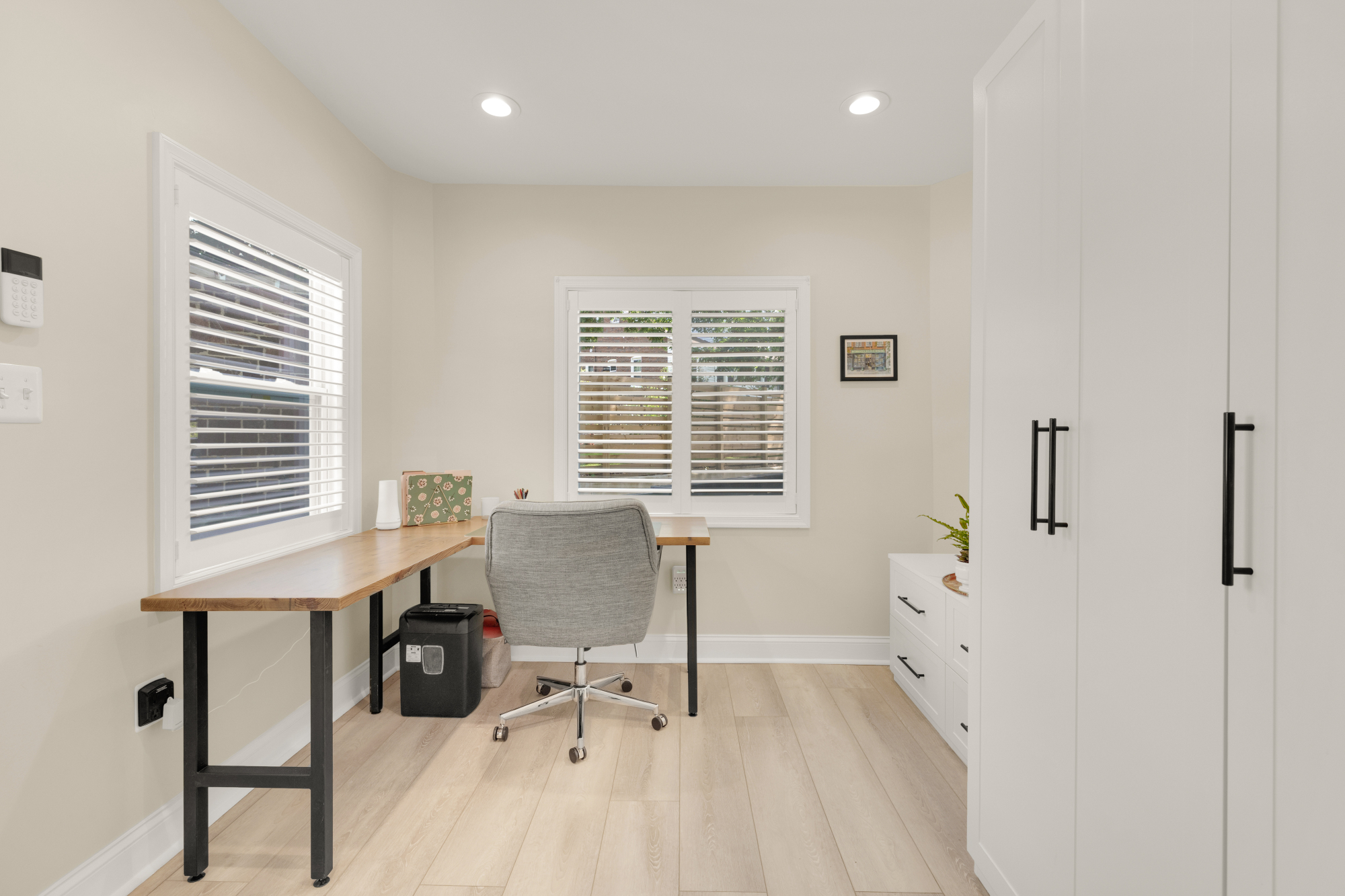 1217 Taylor Street NE_Office